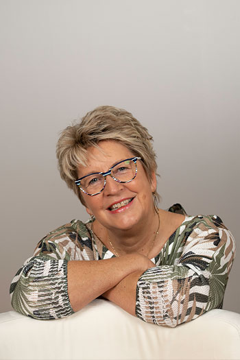 Susanne Derowski, Buchhaltung und Einrichtungsberatung