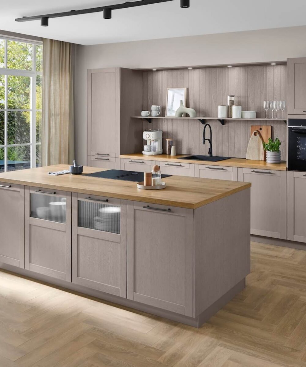 Nobilia Landhausküche mit Insel Sandgrau