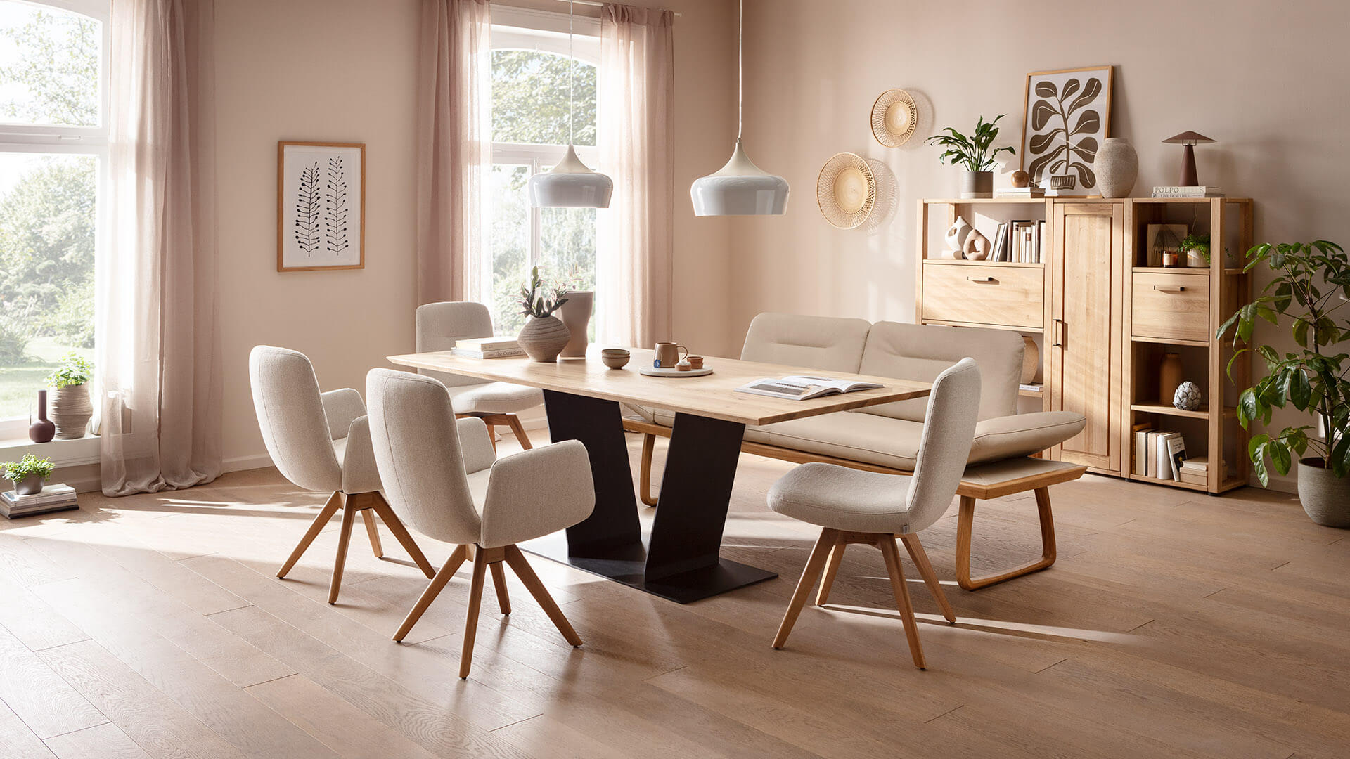 natura-home-belfast-esstisch-und-kamari-armlehnstuhl