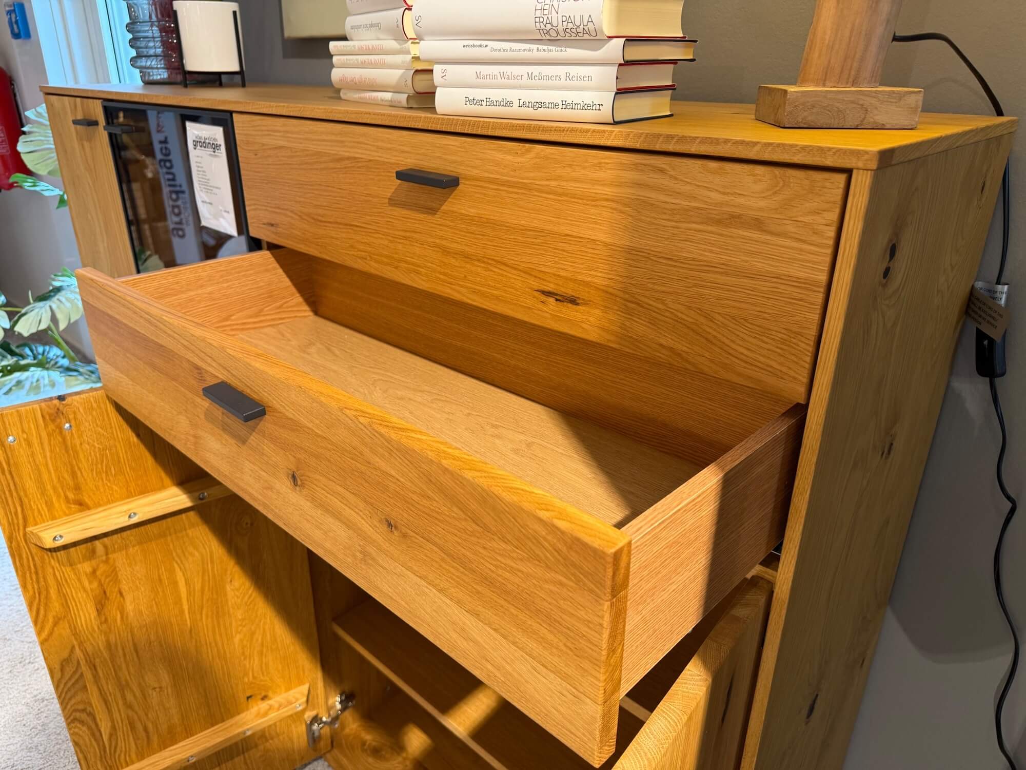 Highboard Global Fibra Wildeiche Schublade