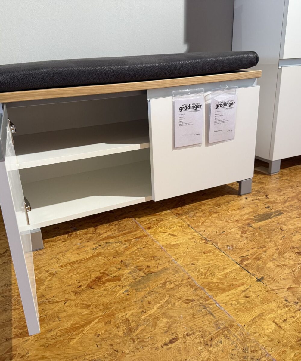garderobe-salea-weiss-eiche-sitzbank-offen