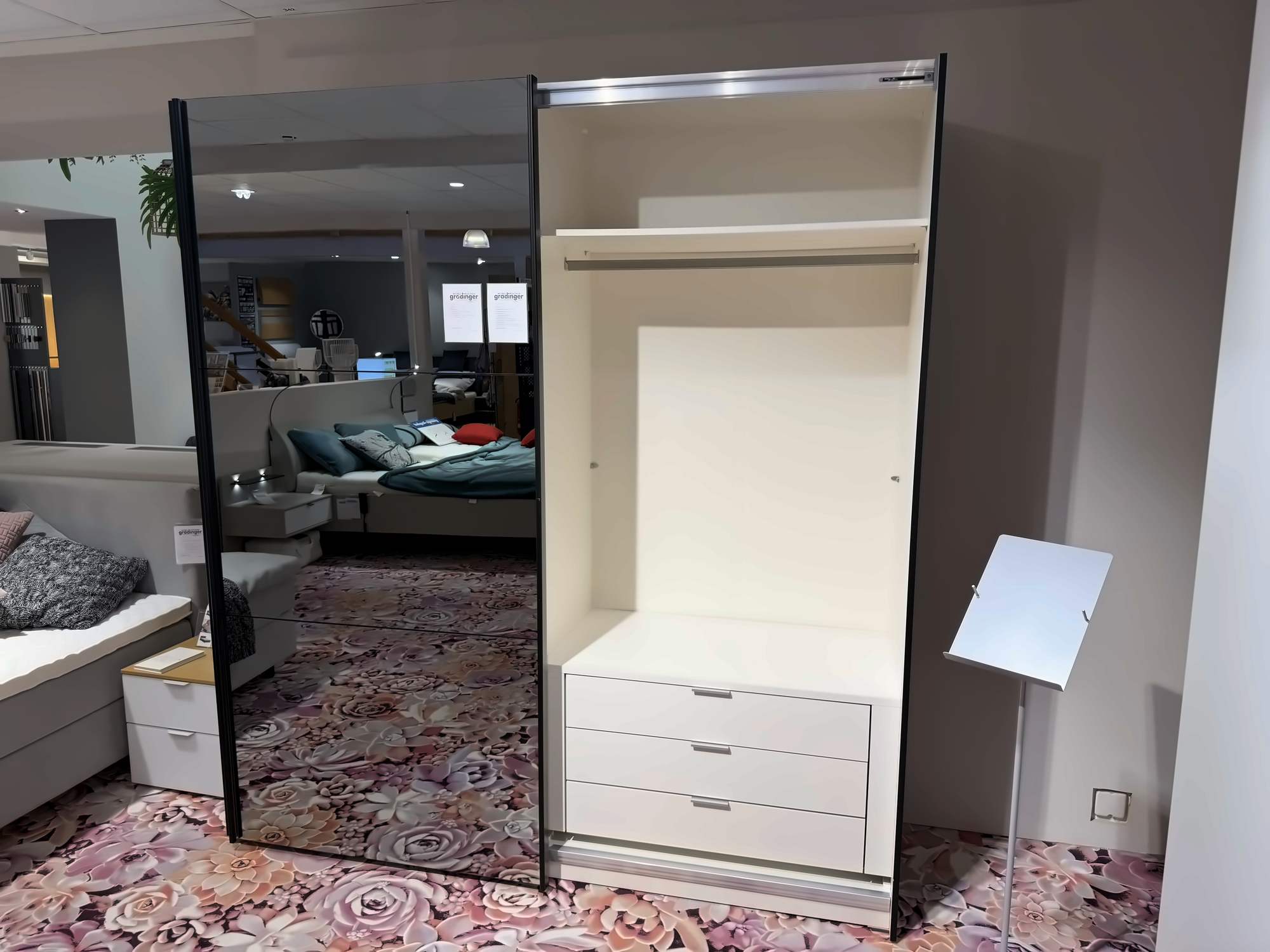 Schwebetürenschrank Slideline