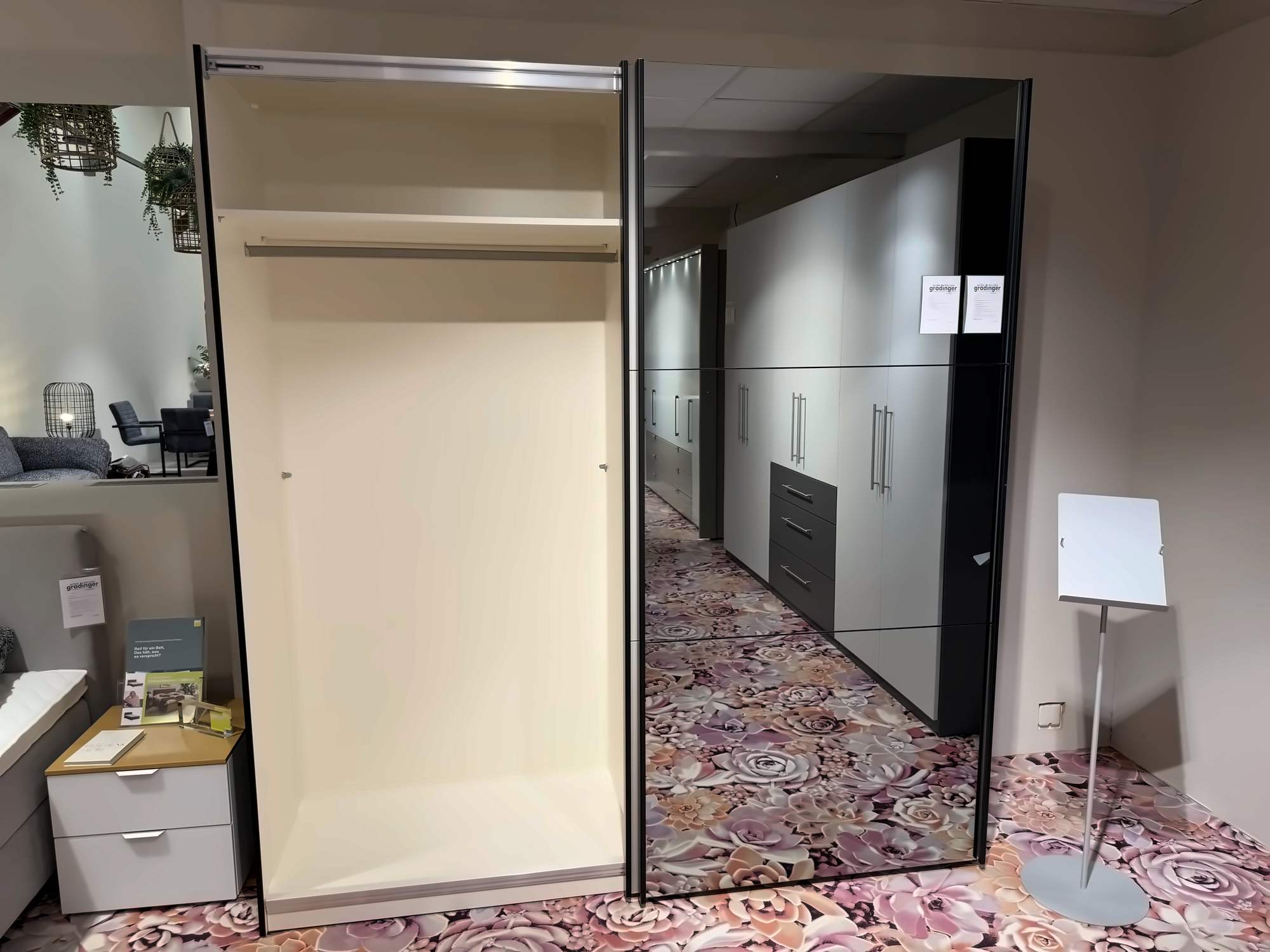 Schwebetürenschrank Slideline