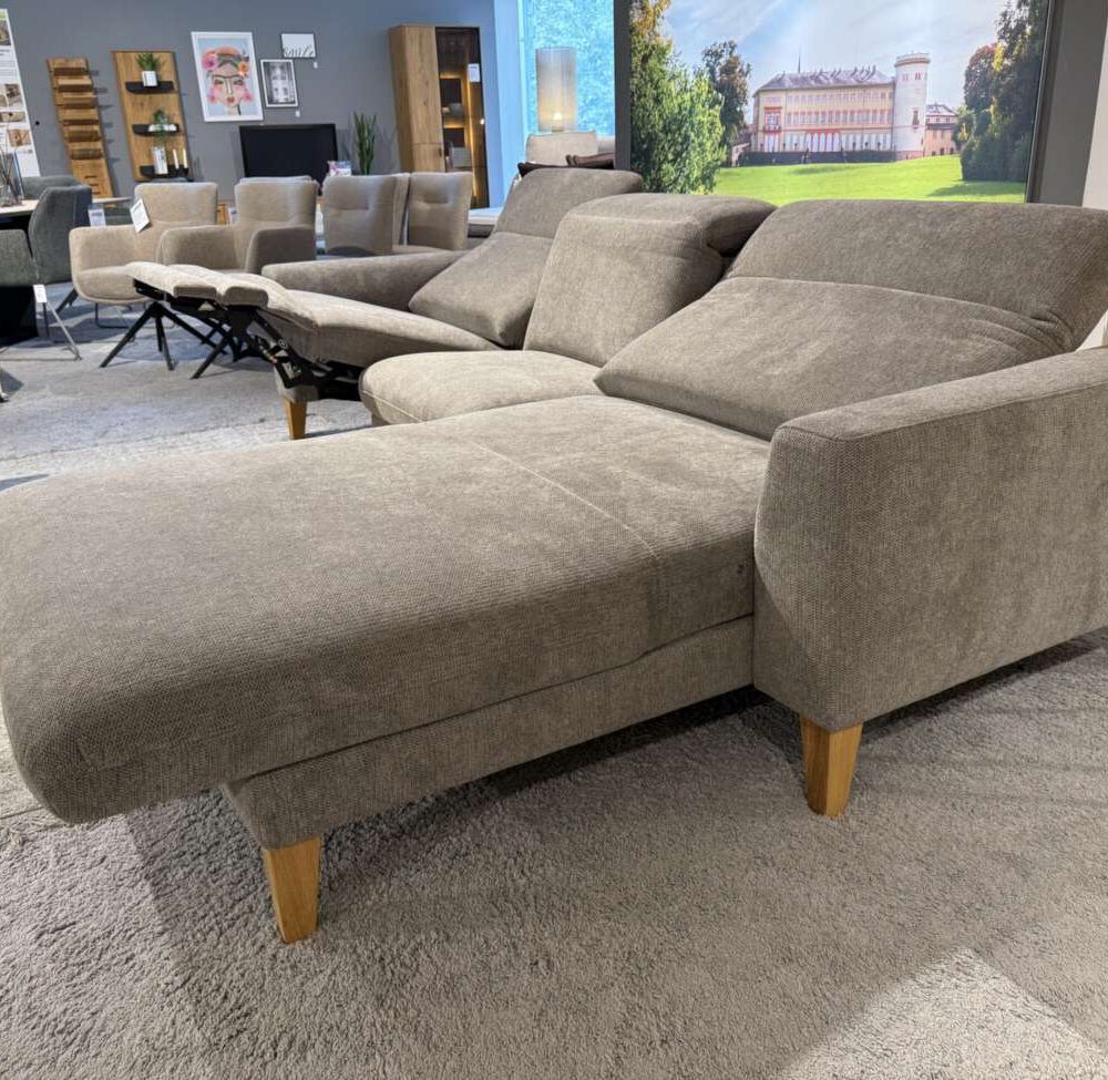 Ecksofa Alegria Plus, großer Longchair mit elektrisch verstellbarer Kopfstütze