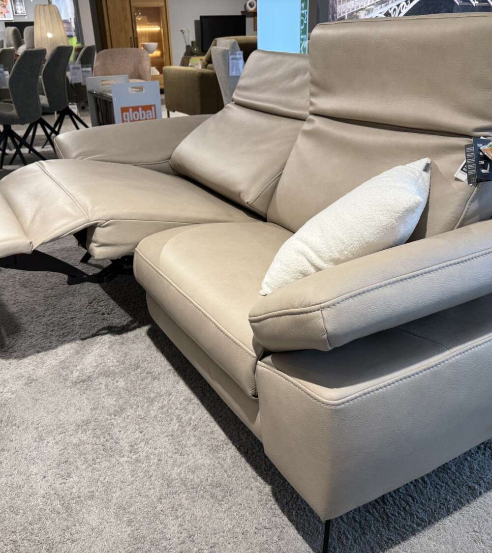 Ledersofa Global Rafaela 2.0 mit Relaxfunktion, Relaxfunktion ausgefahren