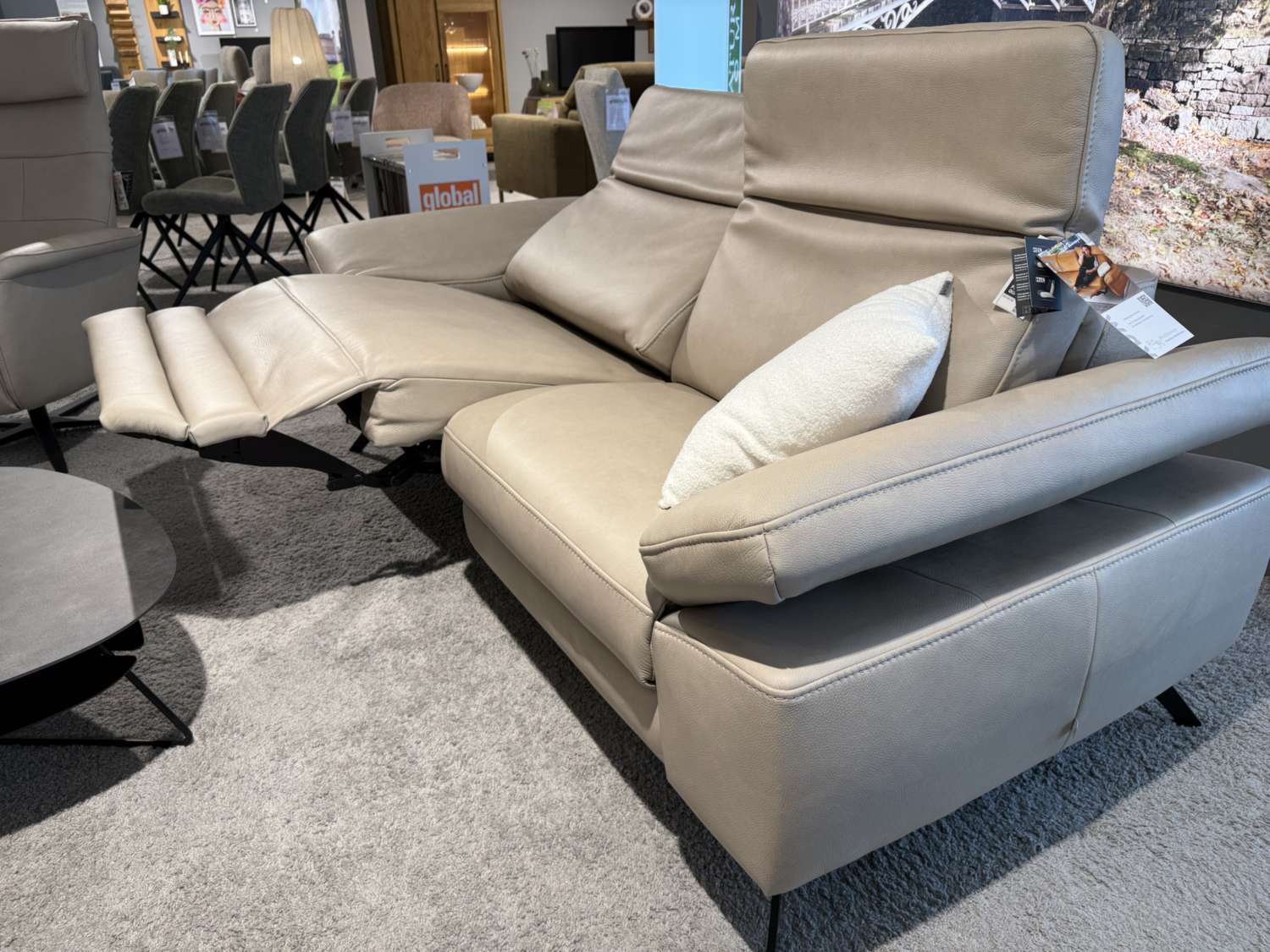 Ledersofa Global Rafaela 2.0 mit Relaxfunktion, Relaxfunktion ausgefahren