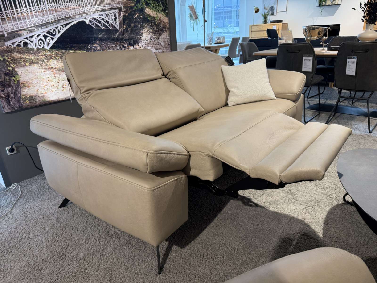Ledersofa Global Rafaela 2.0 mit Relaxfunktion, beide Sitzplätze in Relaxposition