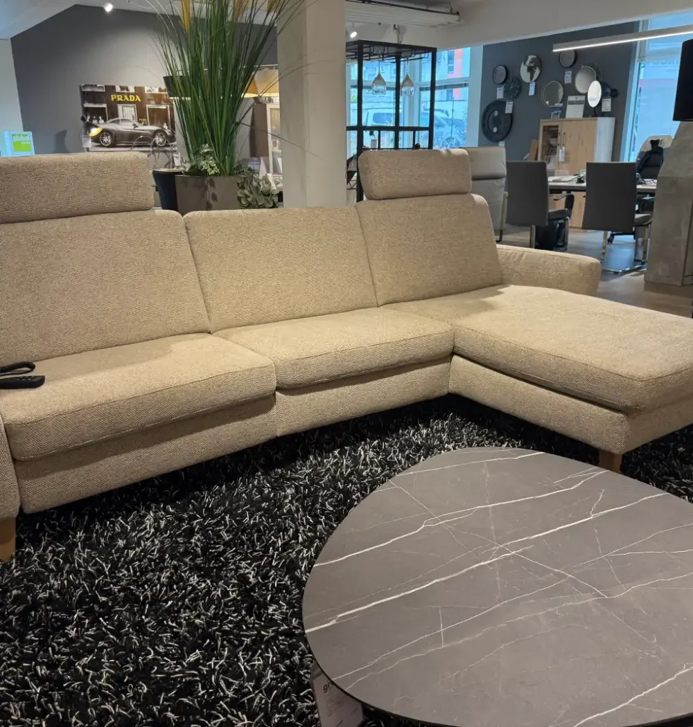 Polstergruppe Global Arima-N mit Funktion, Gesamtansicht mit Clublongchair