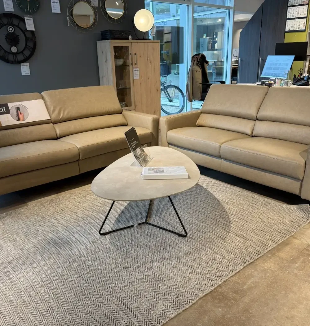 Sofagarnitur Global Valera Leder mit Relaxfunktion, Gesamtansicht beider Sofas