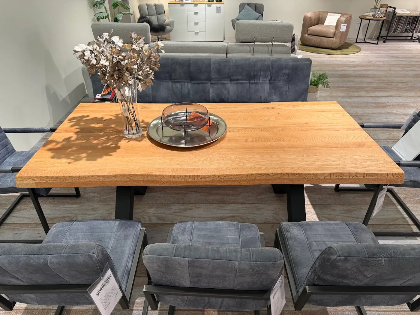 Esstisch Natura Home Clifton mit Baumkante, Tischplatte aus Zerreiche von oben